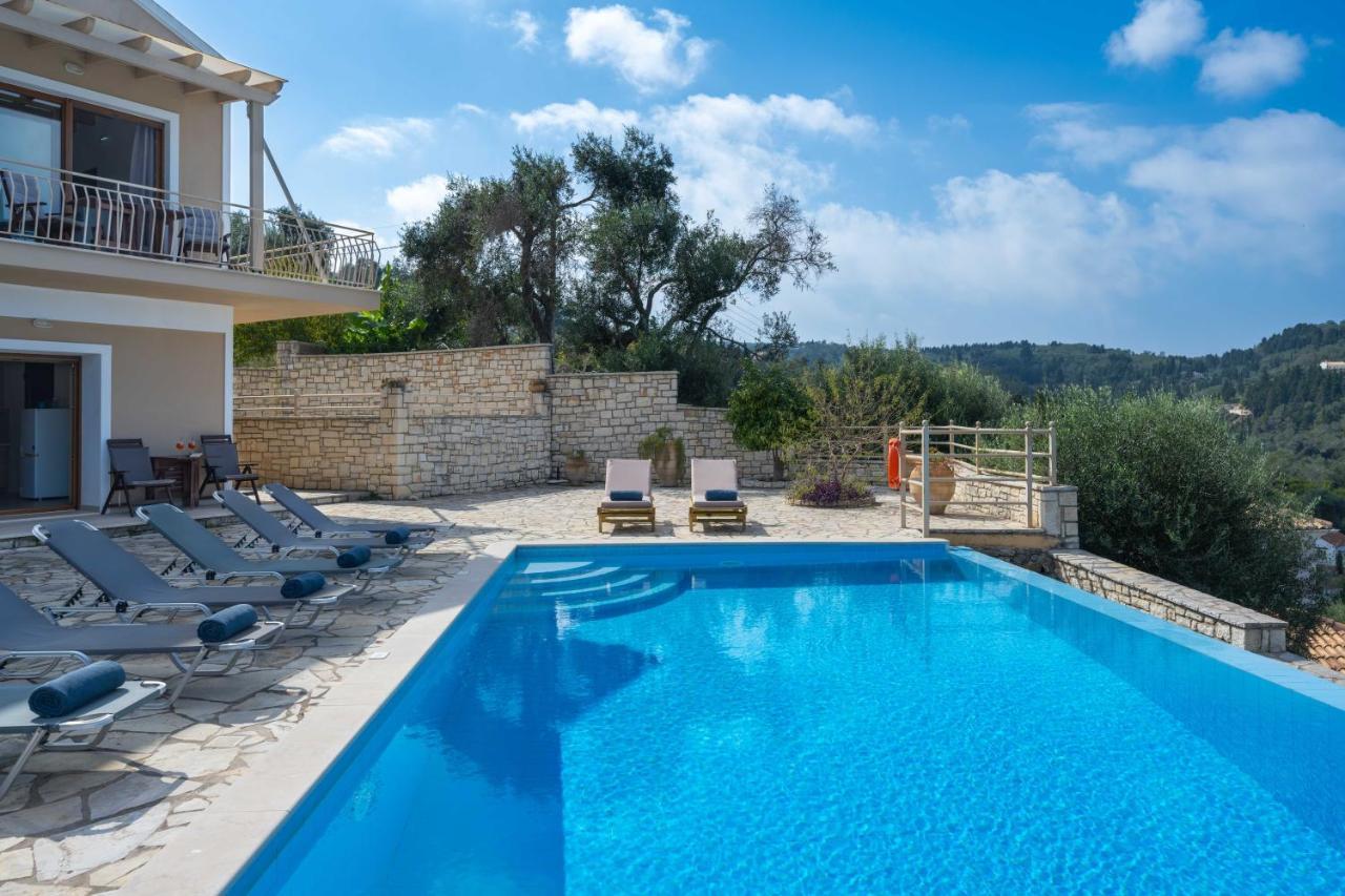 Pangolas Apartments Paxos Longós Exterior photo