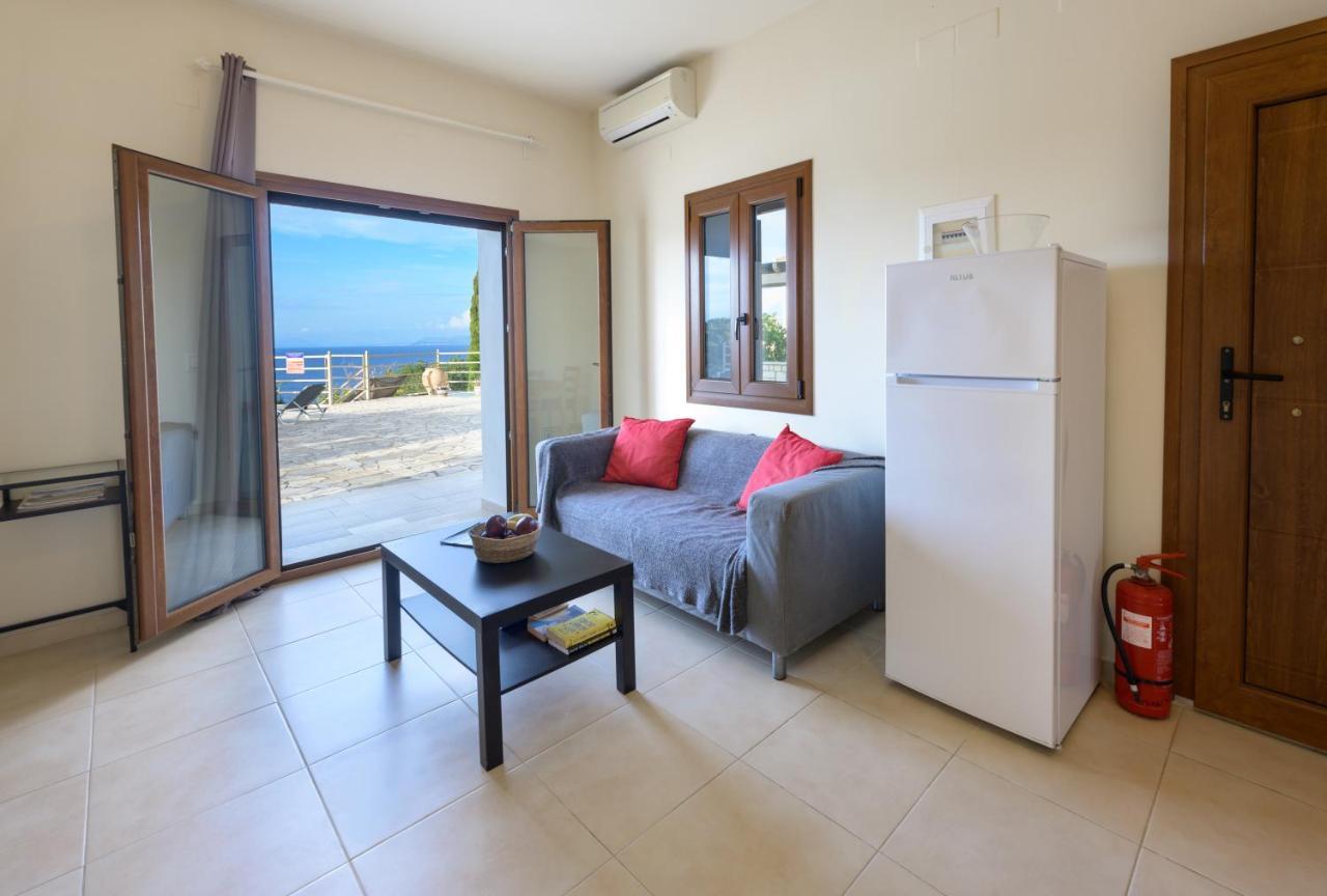 Pangolas Apartments Paxos Longós Exterior photo