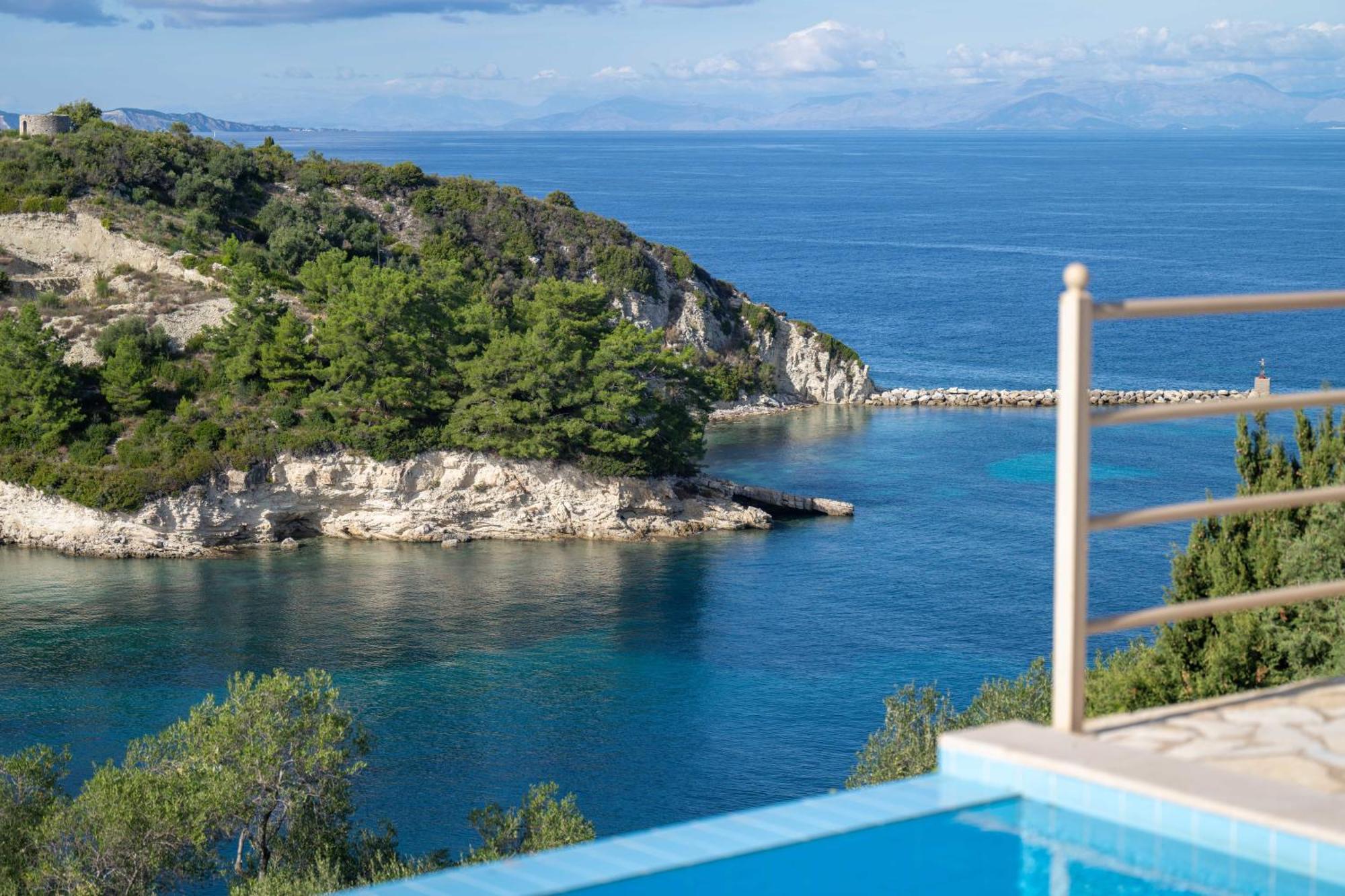 Pangolas Apartments Paxos Longós Exterior photo