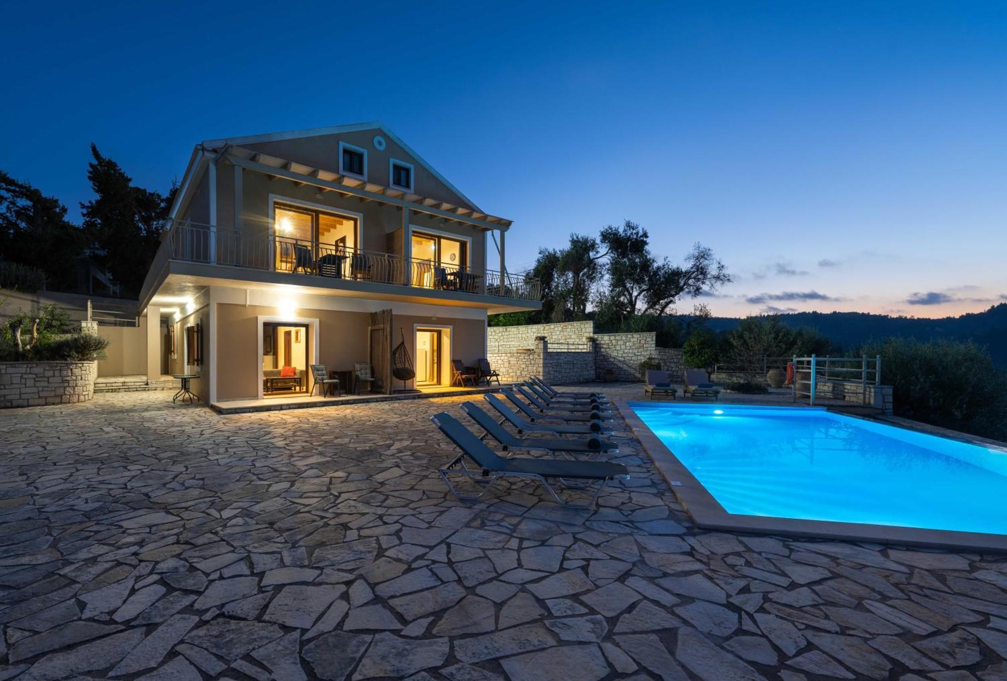 Pangolas Apartments Paxos Longós Exterior photo
