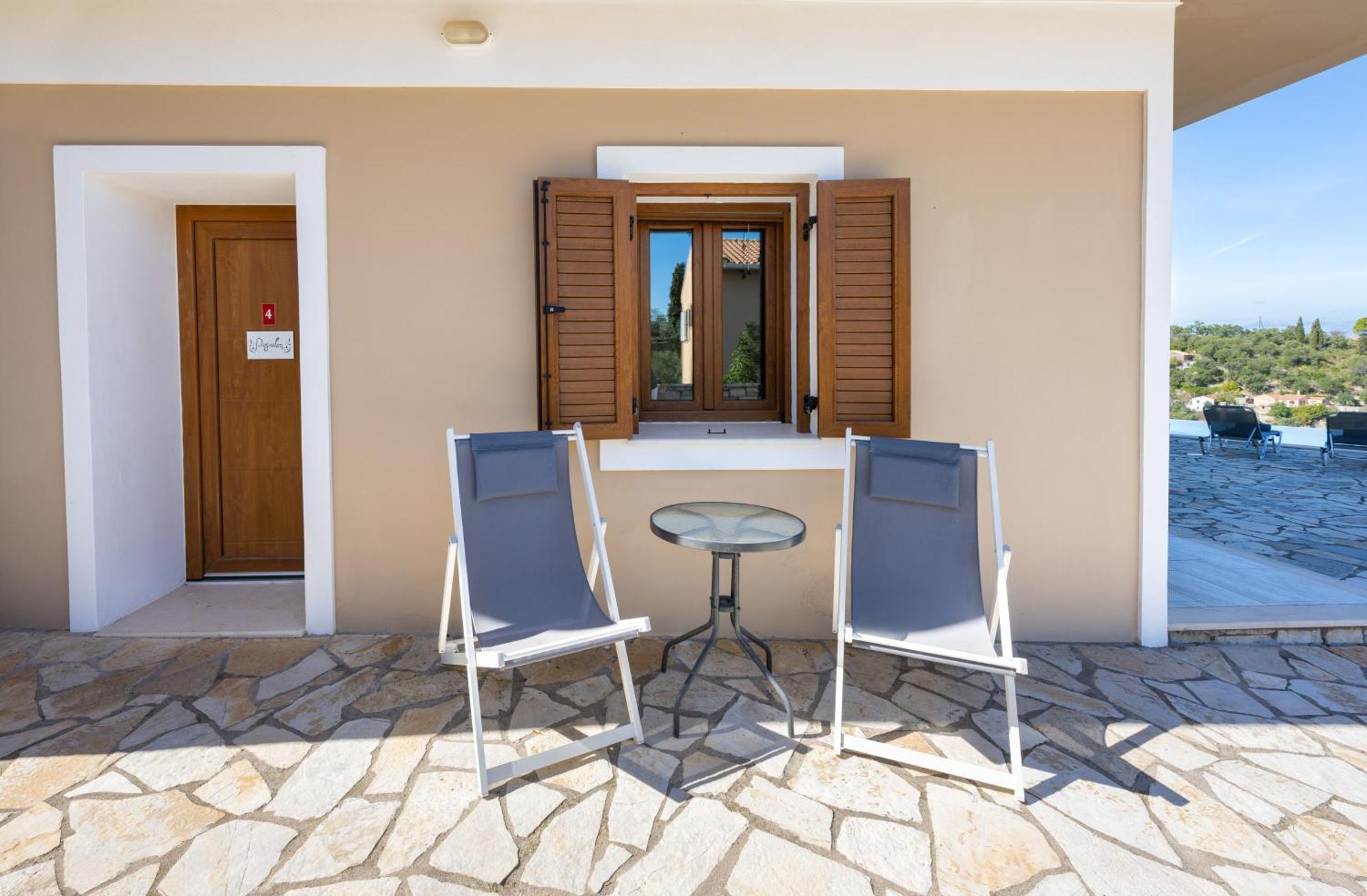Pangolas Apartments Paxos Longós Exterior photo