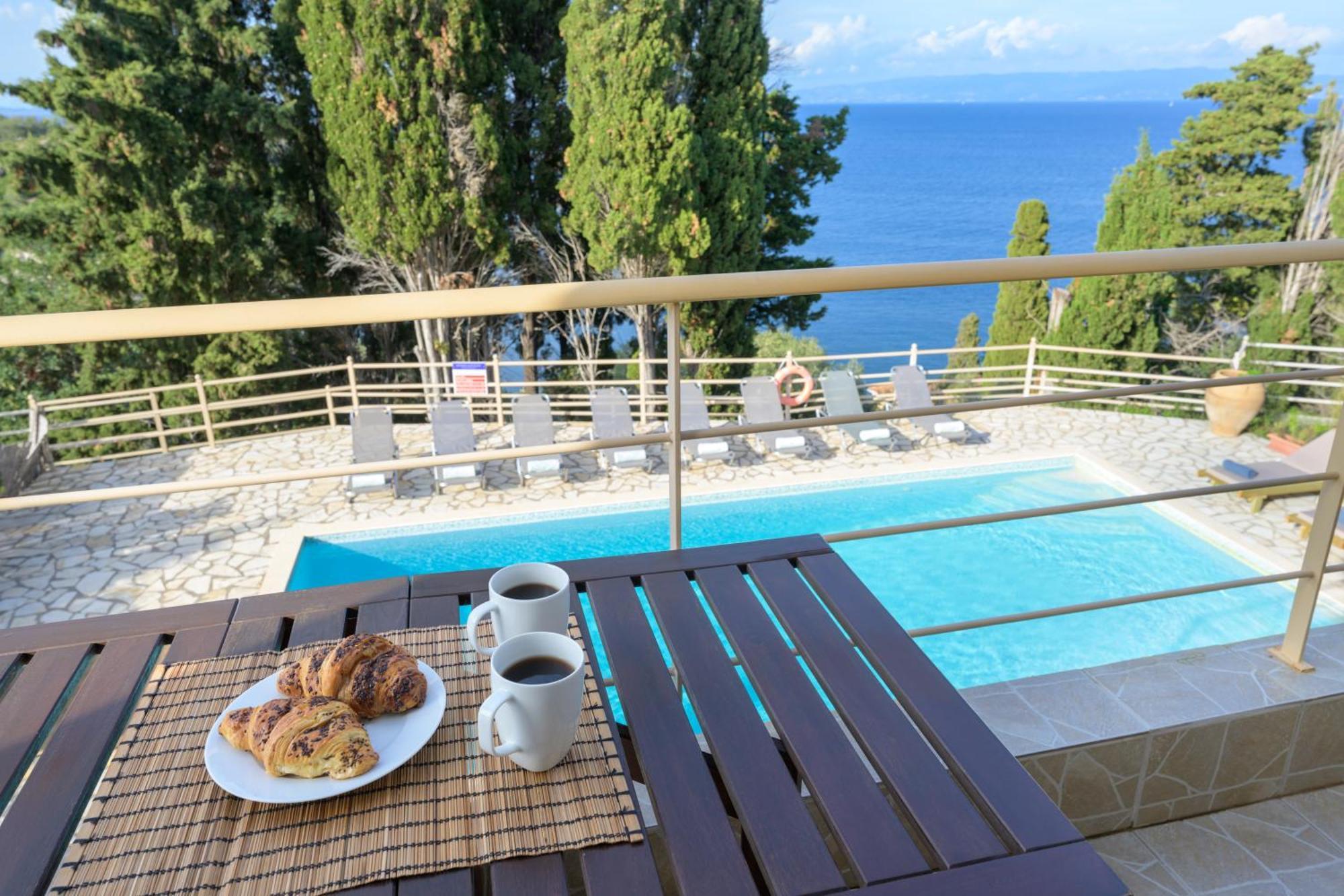Pangolas Apartments Paxos Longós Exterior photo